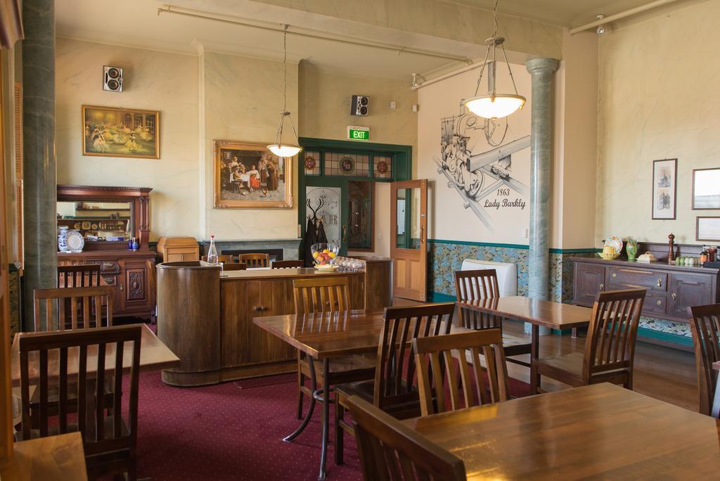 Victoria Railway Hotel Invercargill Ngoại thất bức ảnh