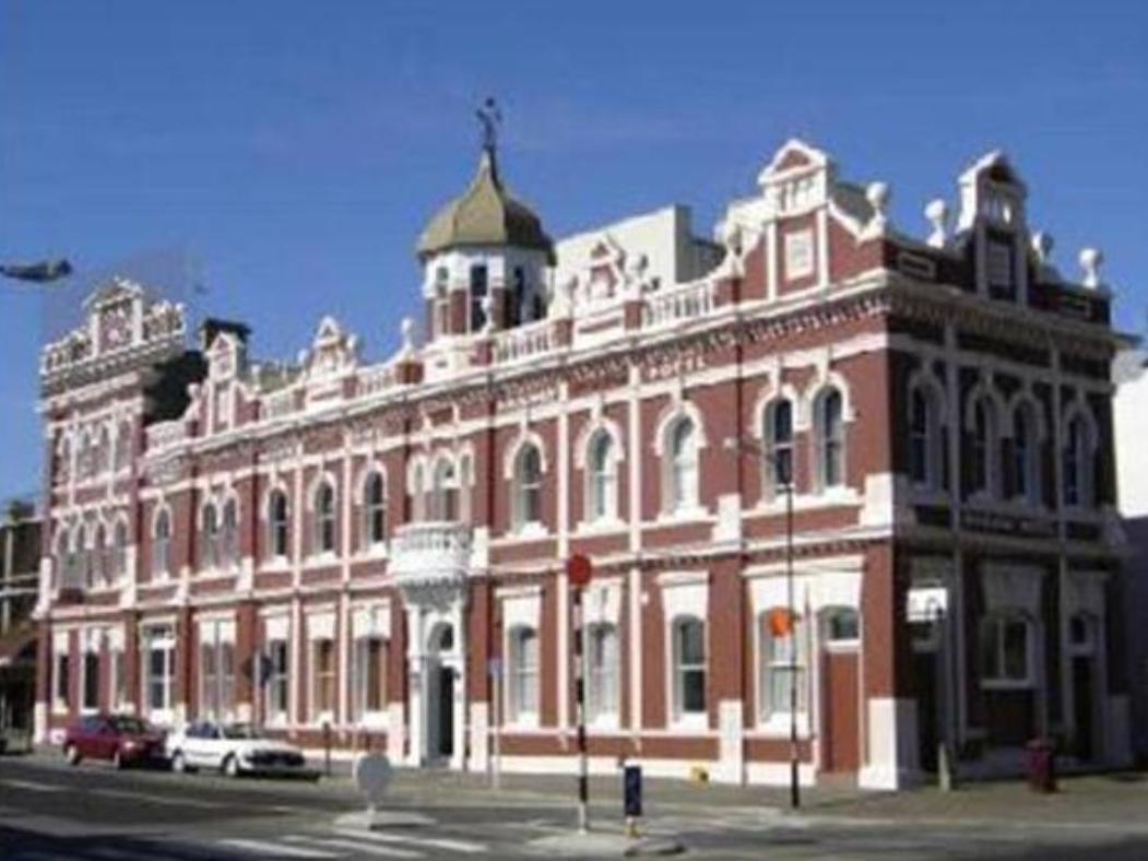 Victoria Railway Hotel Invercargill Ngoại thất bức ảnh